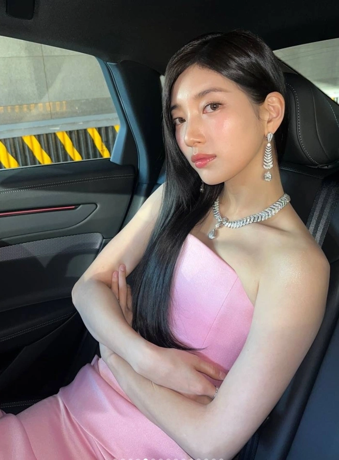 수지, 백상 아이콘 셀카