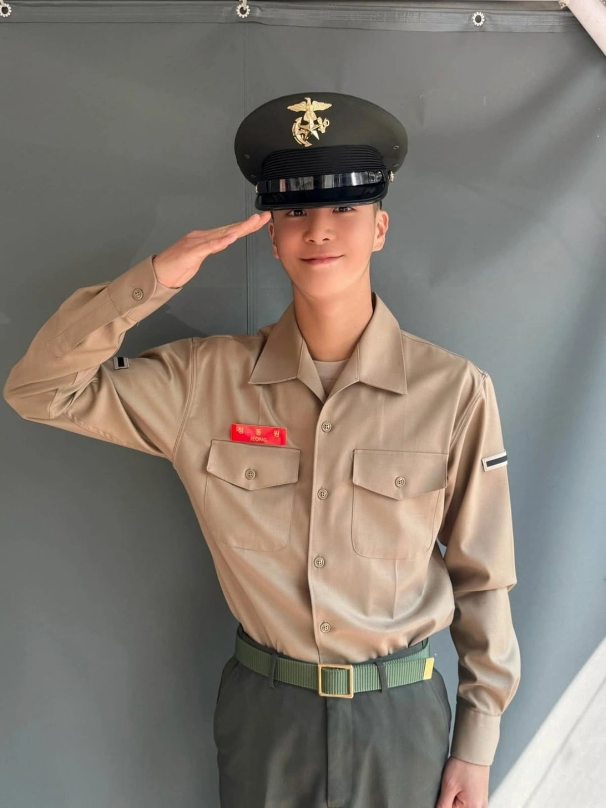 Jung Dong Won Completes Marine Corps Training