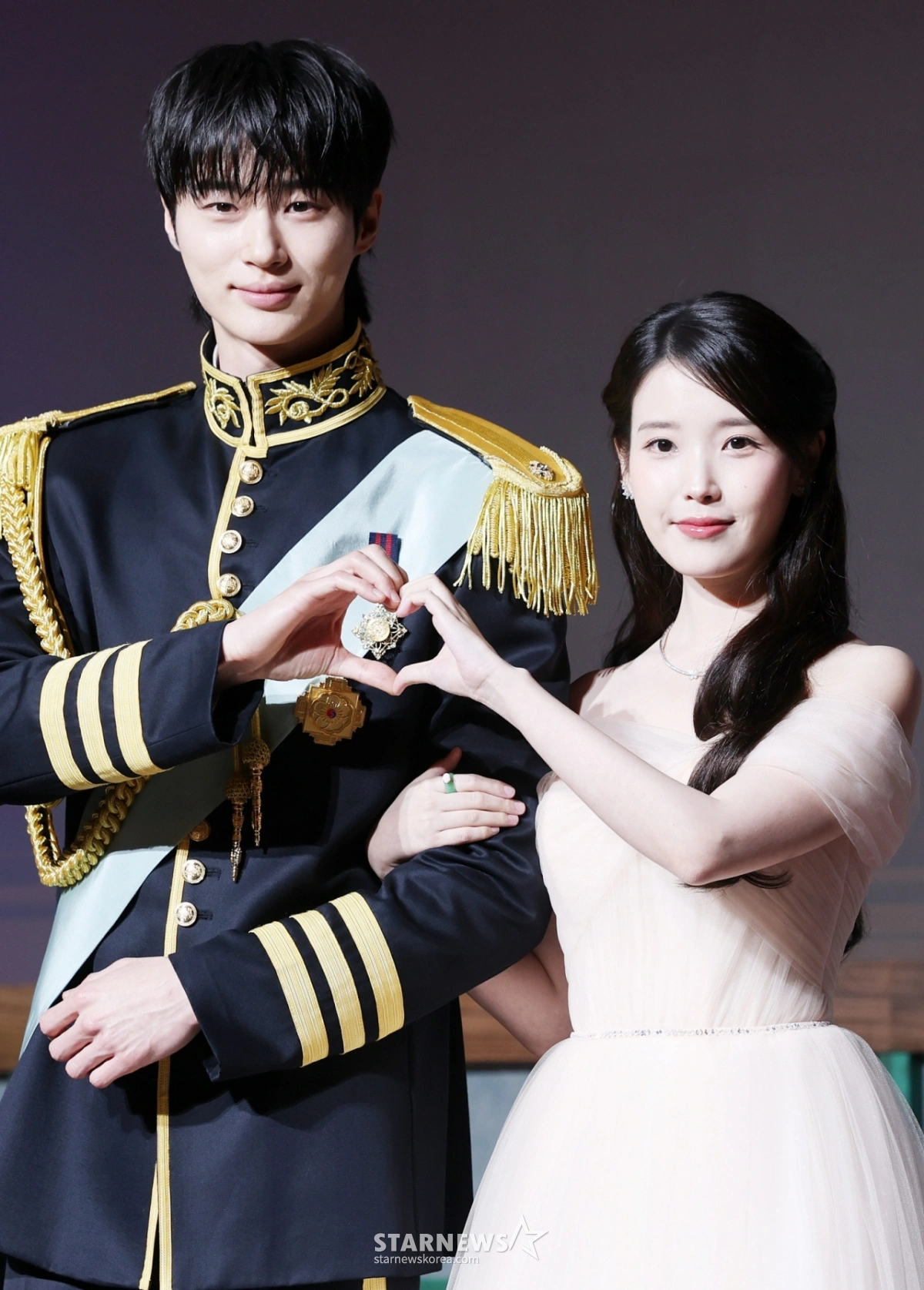 IU, Byeon Woo-seok Friday Drama Hits No. 1