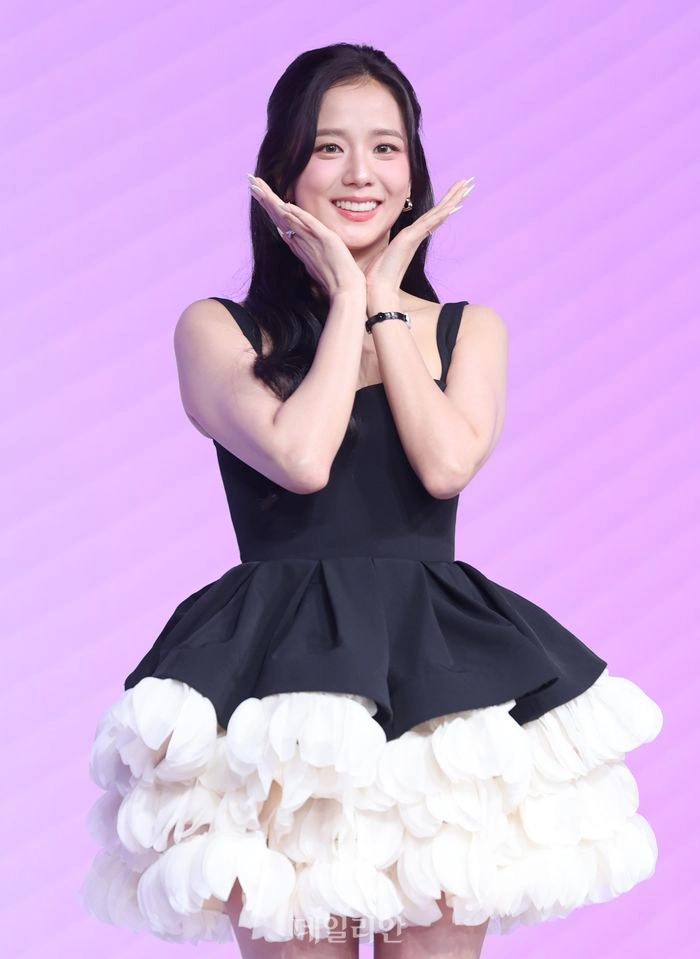 넷플릭스 월간남친 크레딧 수정