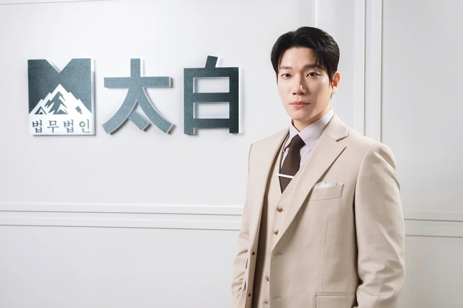 韓国ドラマ俳優キム・ギョンナム、二つの顔