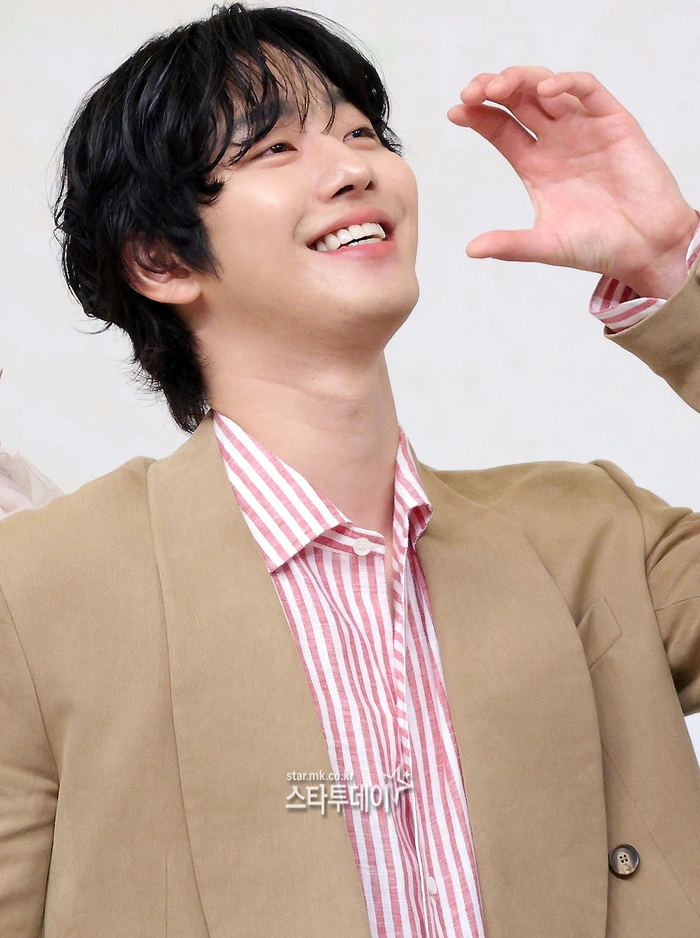 Ahn Hyo-seop Becomes Young Farmer
