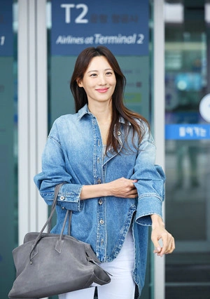 안보현 수현 칸 핑크카펫