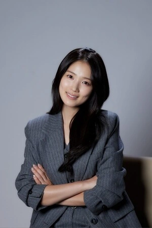 김혜윤, 호러퀸과 러블리 매력