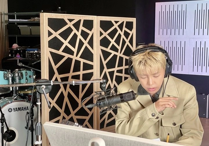 K-Pop Star Lim Young Woong Dubs World's #1 YouTuber