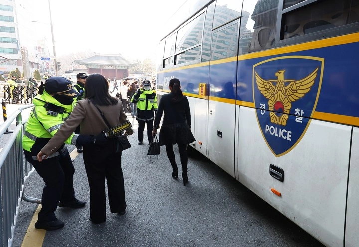 Hybe Apologizes for Excessive Security Controversy