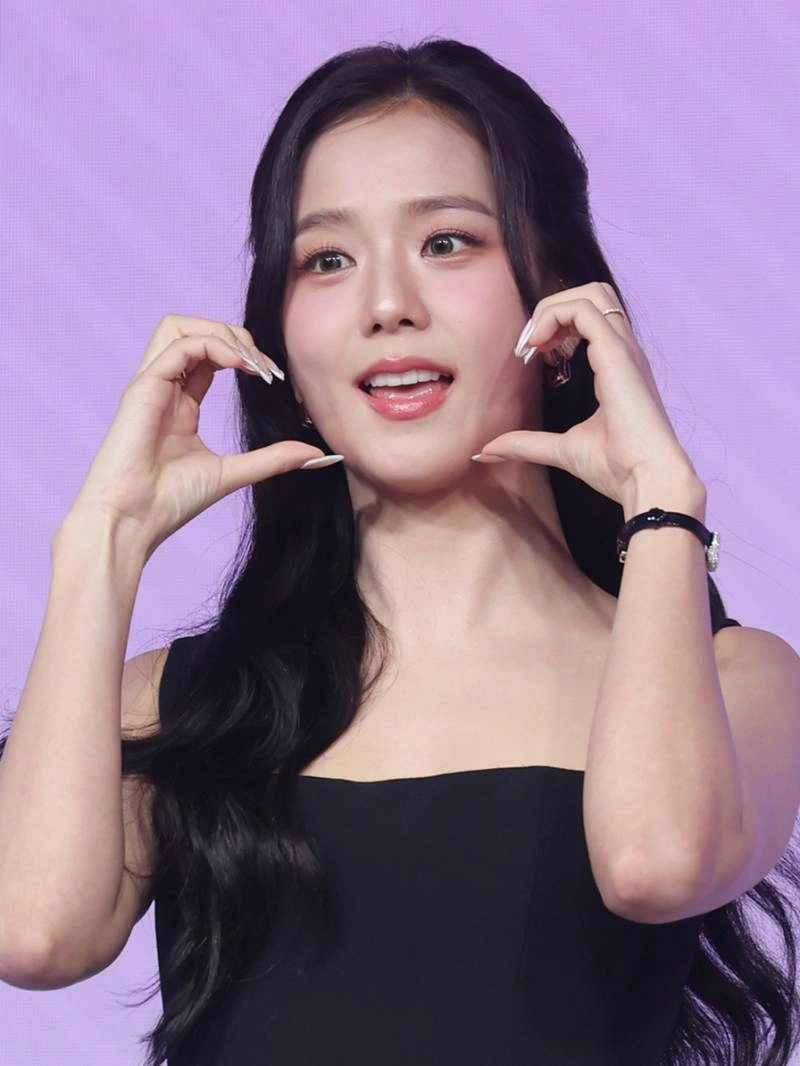 블랙핑크 지수, 칸 라이징스타 수상