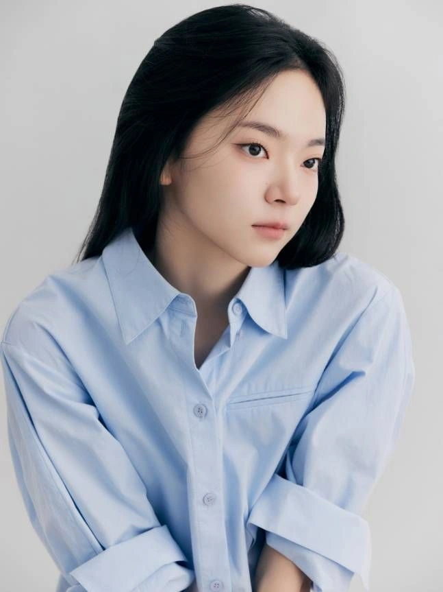 은밀한 감사, 신혜선 공명 출연