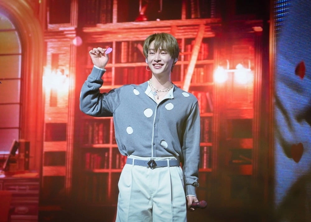 SHINee Onew's Hong Kong Fan Meeting a Success