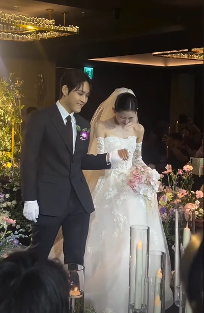 チェ・ジュンヒとチェ・ファンヒの結婚式ムード