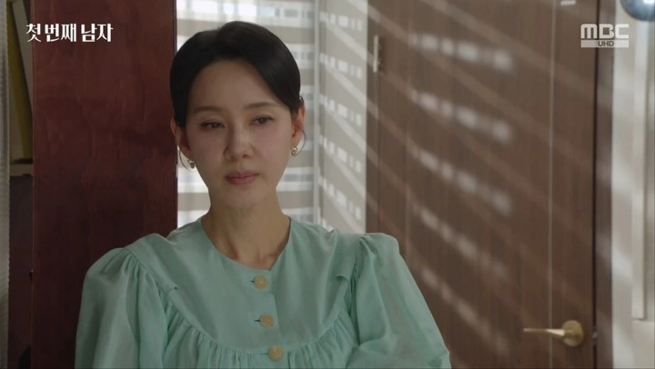 Oh Hyun Kyung Confesses Motherhood to Park Geon Il