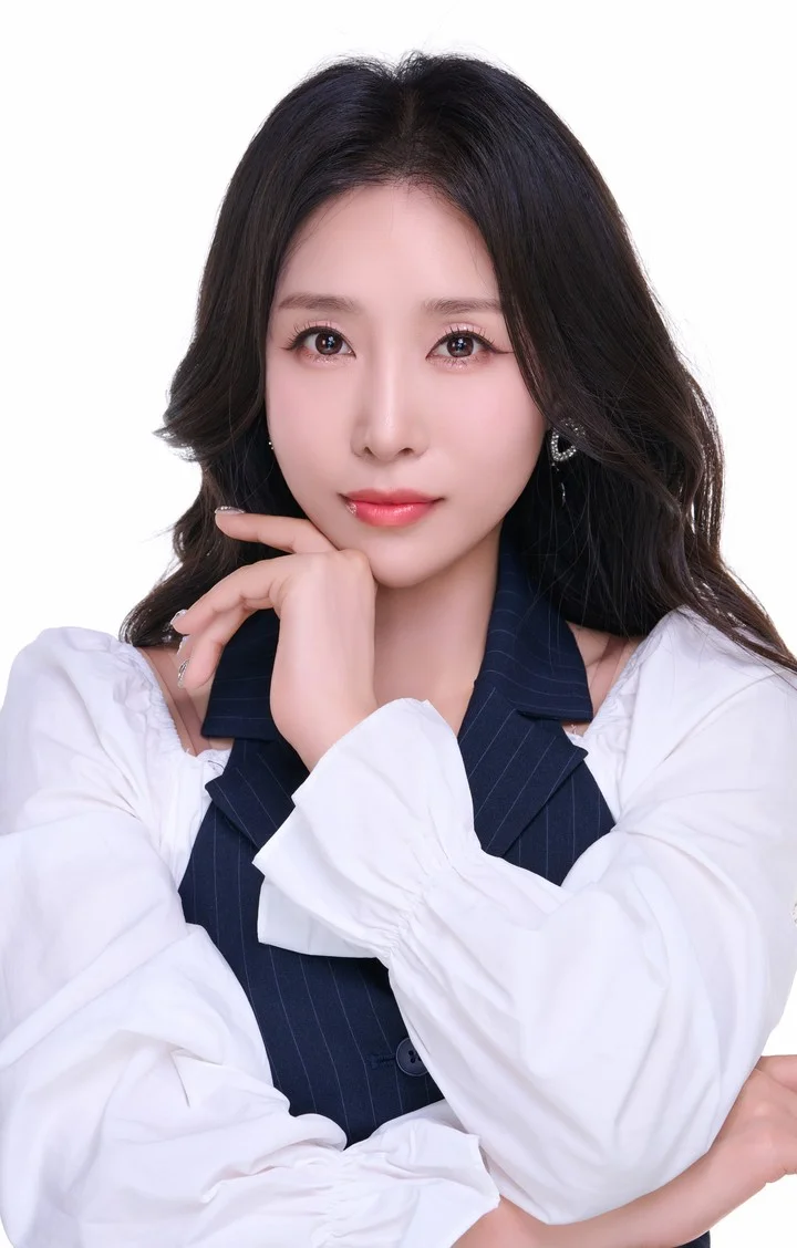 Miss Trot 4's Chae Yoon Challenges the Longest-Serving Veteran