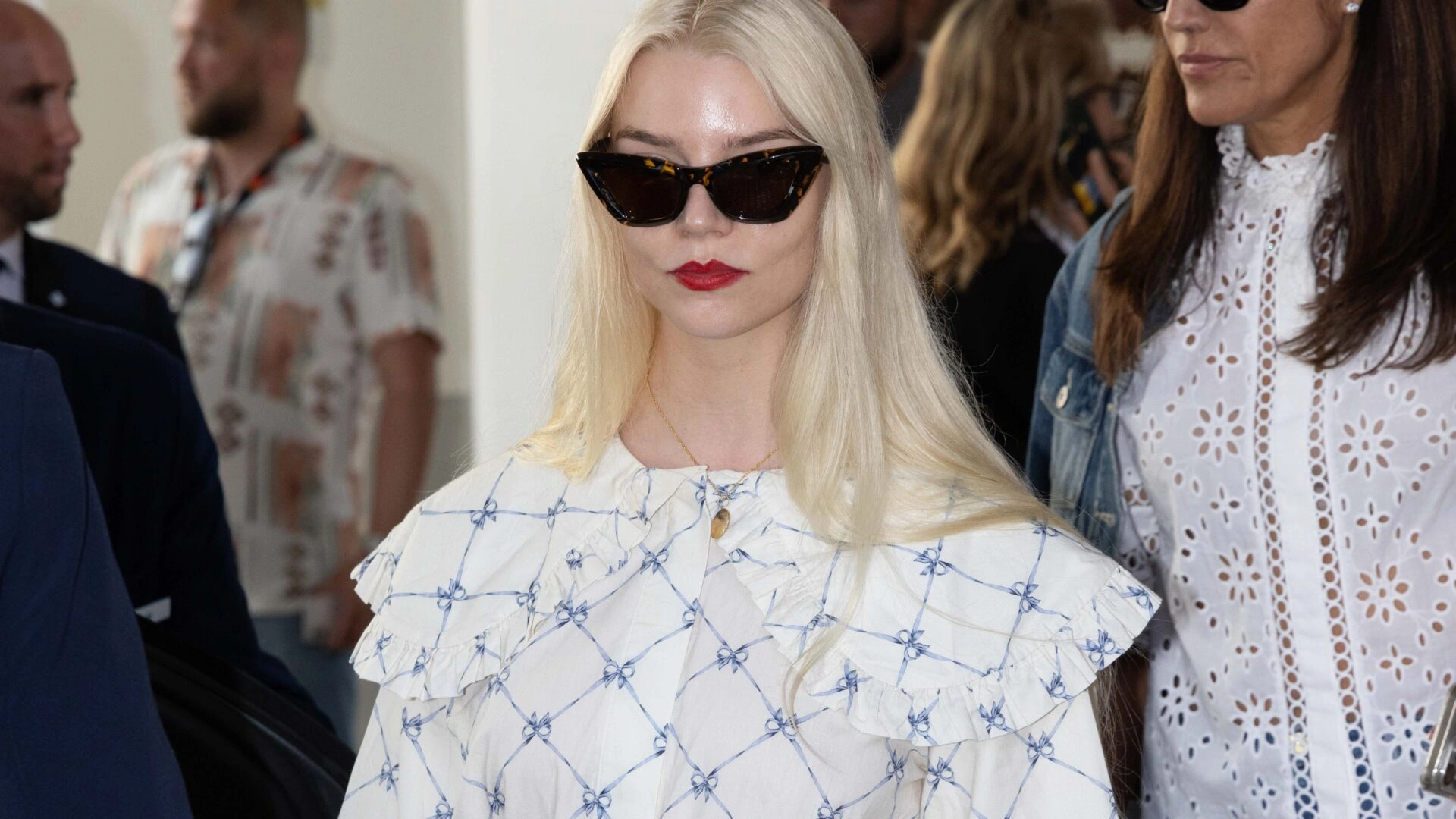 Anya Taylor-Joy Stuns at Jacquemus Fashion Show