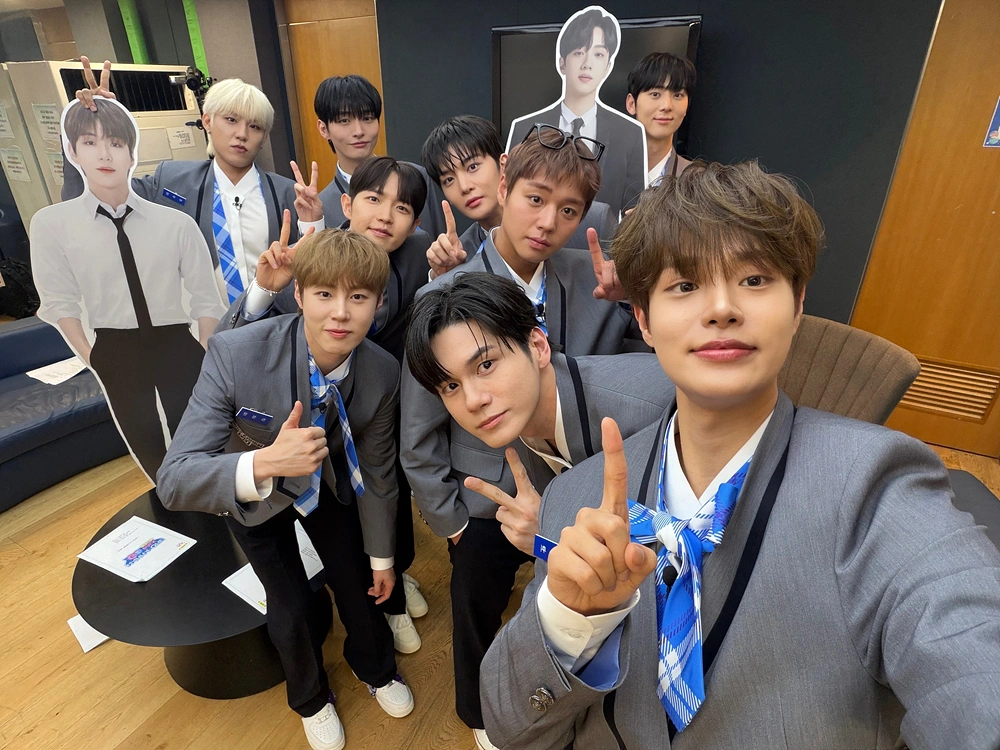 Wanna One Reunites After 7 Years