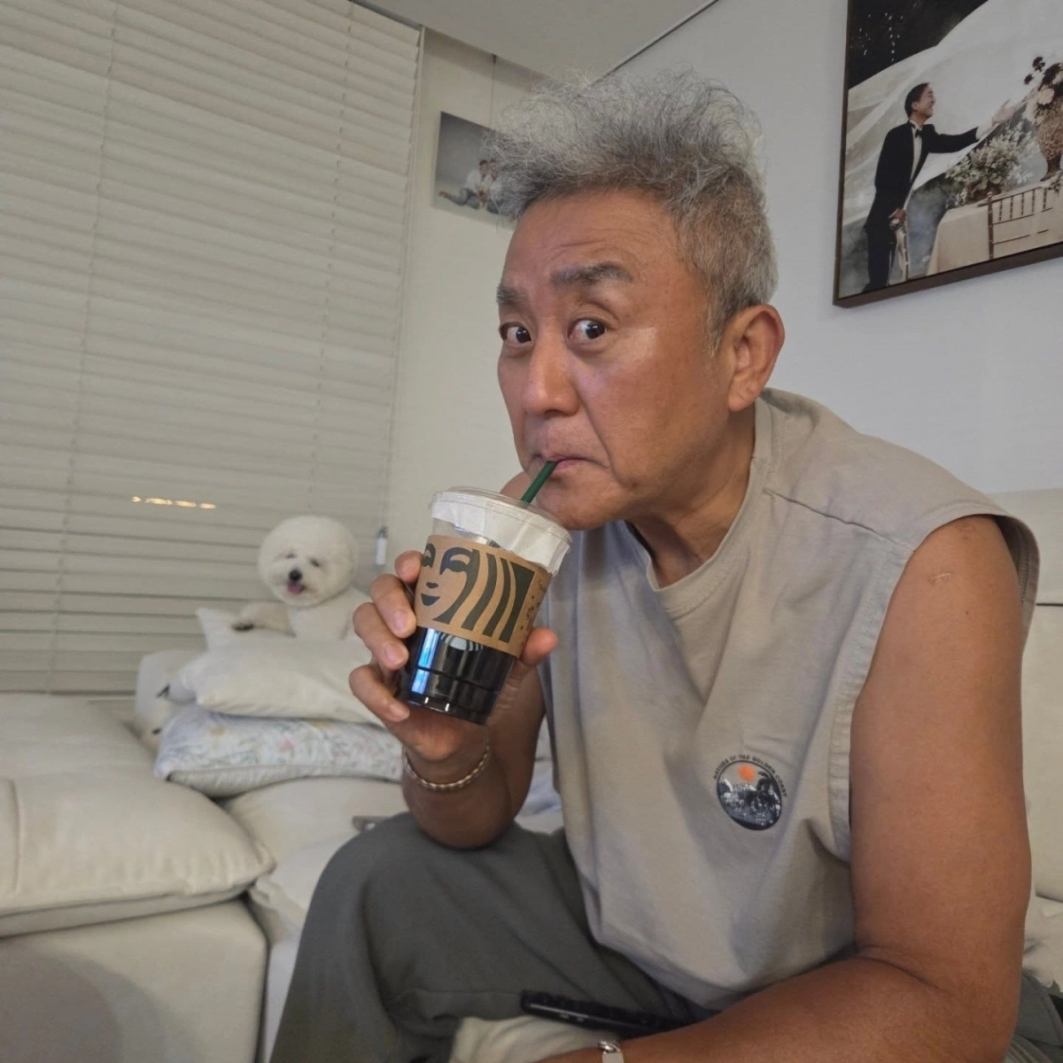 タンクデイ チェ・ジュンヨン スタバ騒動