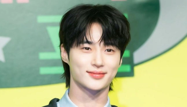 Byeon Woo-seok Tops Brand Reputation Rankings