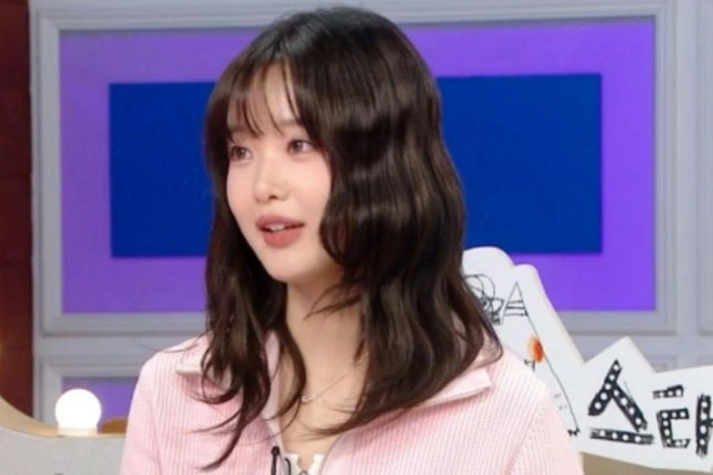 Korean Author Han Roro's Surprise Bestseller Reveal