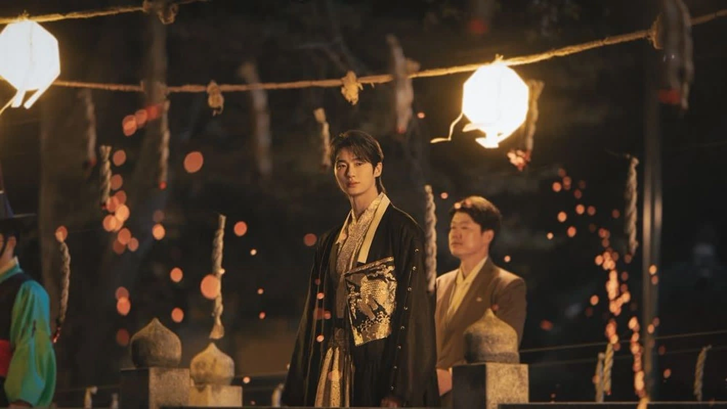 IU and Byeon Woo Seok's Epic Meeting