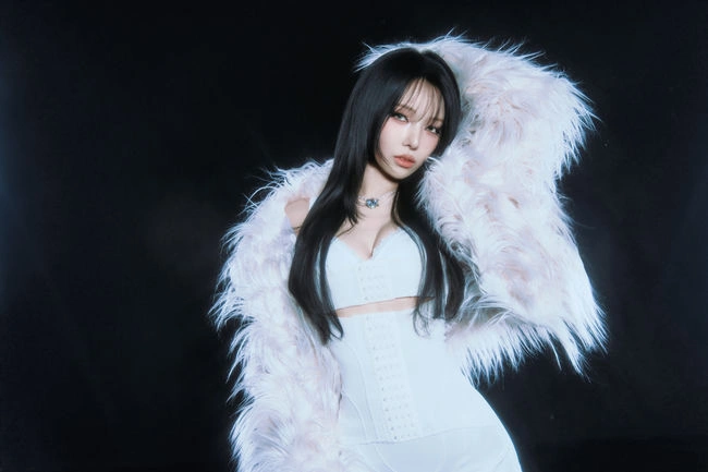 탑, 카리스마 패션지 커버