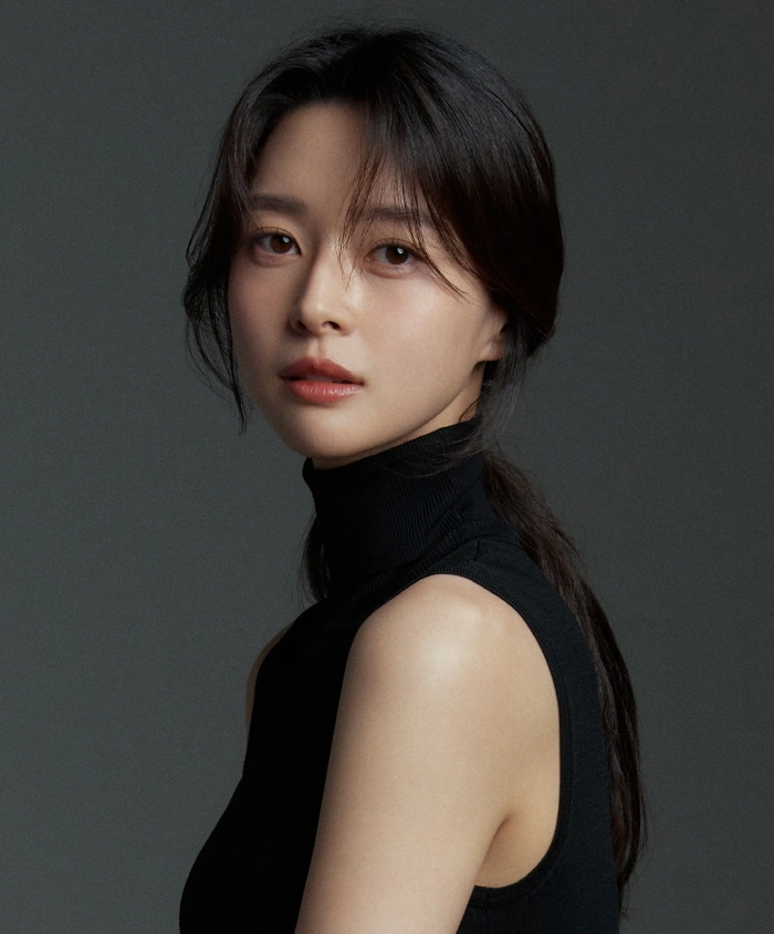 Kwon Nara Reunites With Ghost Studio