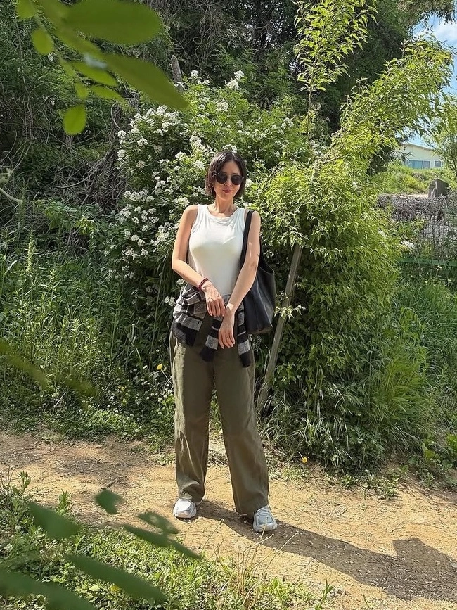 신지, 7살 연하 문원과 결혼 후 단발 변신