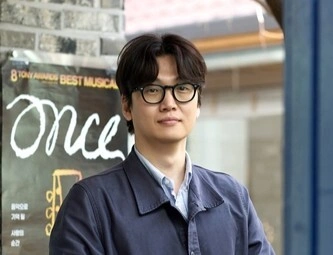 황석희, 변호사 검토 중 입장