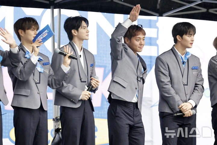 옹성우 박지훈 워너블 인사