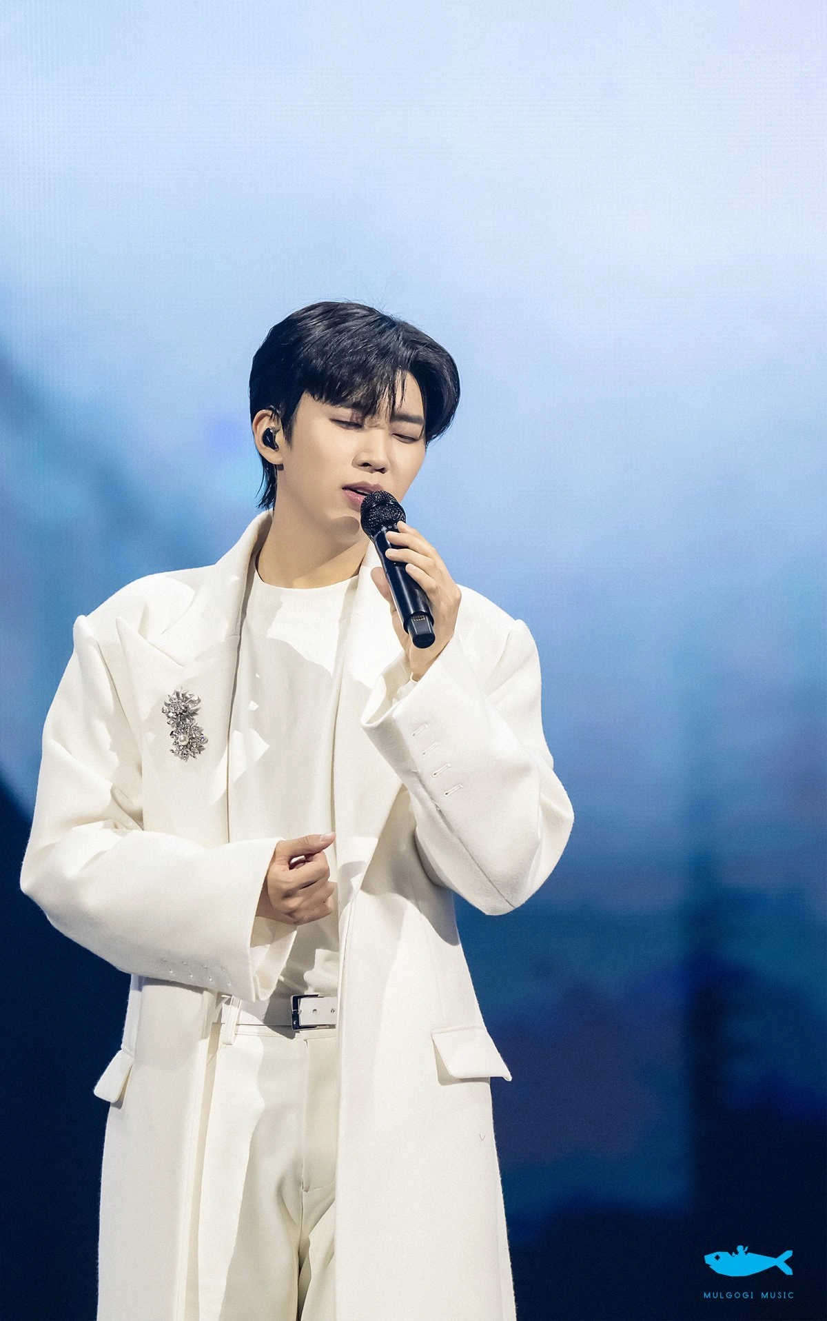 イム・ヨンウン、BTS超え「英雄時代」にファン熱狂