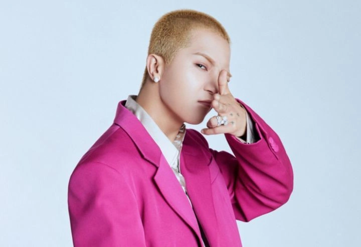 Mino Admits Poor Military Service, Requests Re-enlistment