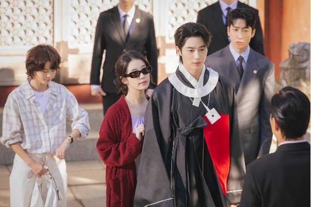 Gong Seung Yeon's Intense Gaze Captivates in New K-Drama