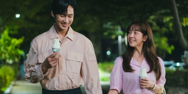 Han Ji-min, Park Sung-hoon Start Adult Romance