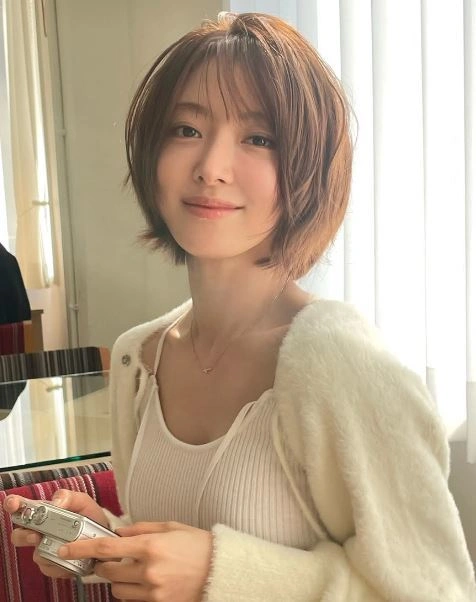 이세영, 新 단발 미모 공개