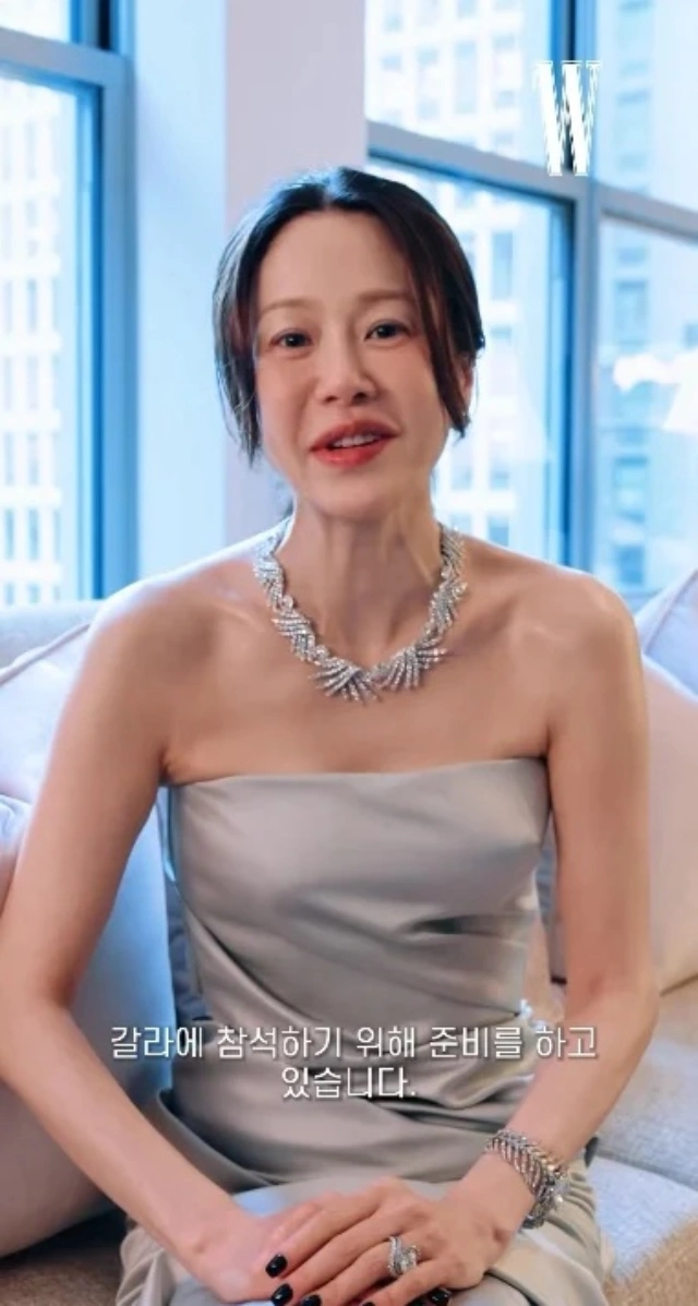 고현정, 55세 뼈말라 몸매