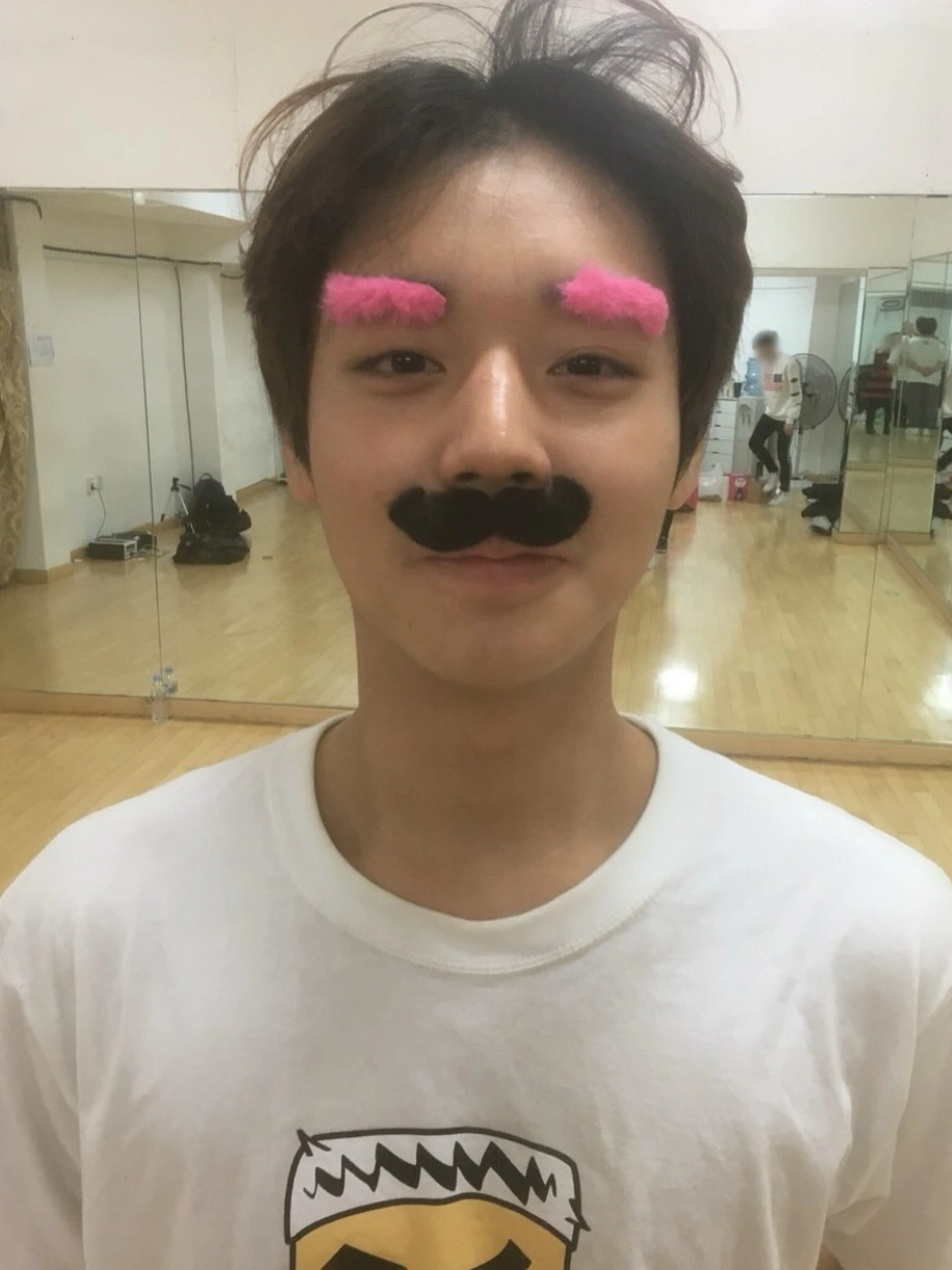 Park Jihoon's "Love Story" Hits 15 Million Views