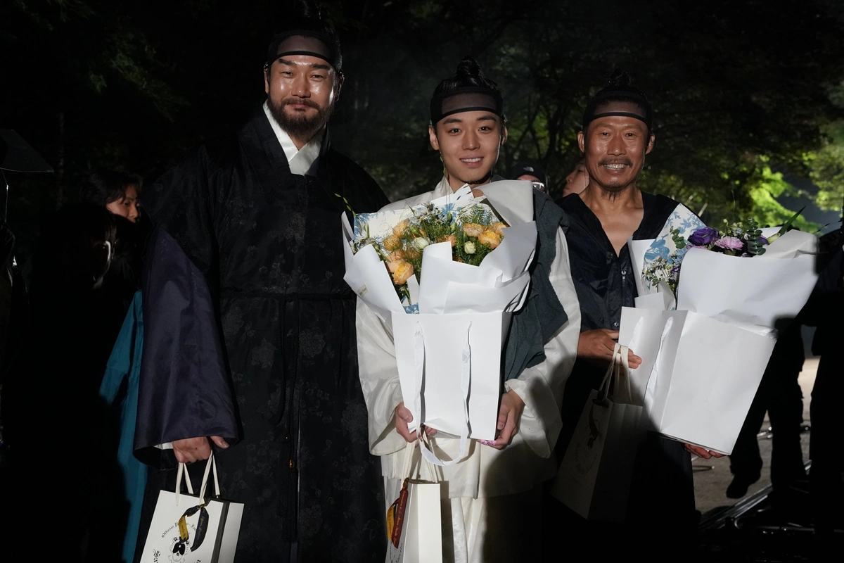 'The King of the Land' Cast Thanks 15 Million Viewers