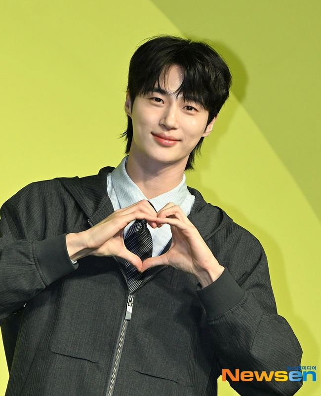Byeon Woo Seok's First Public Appearance After Apology
