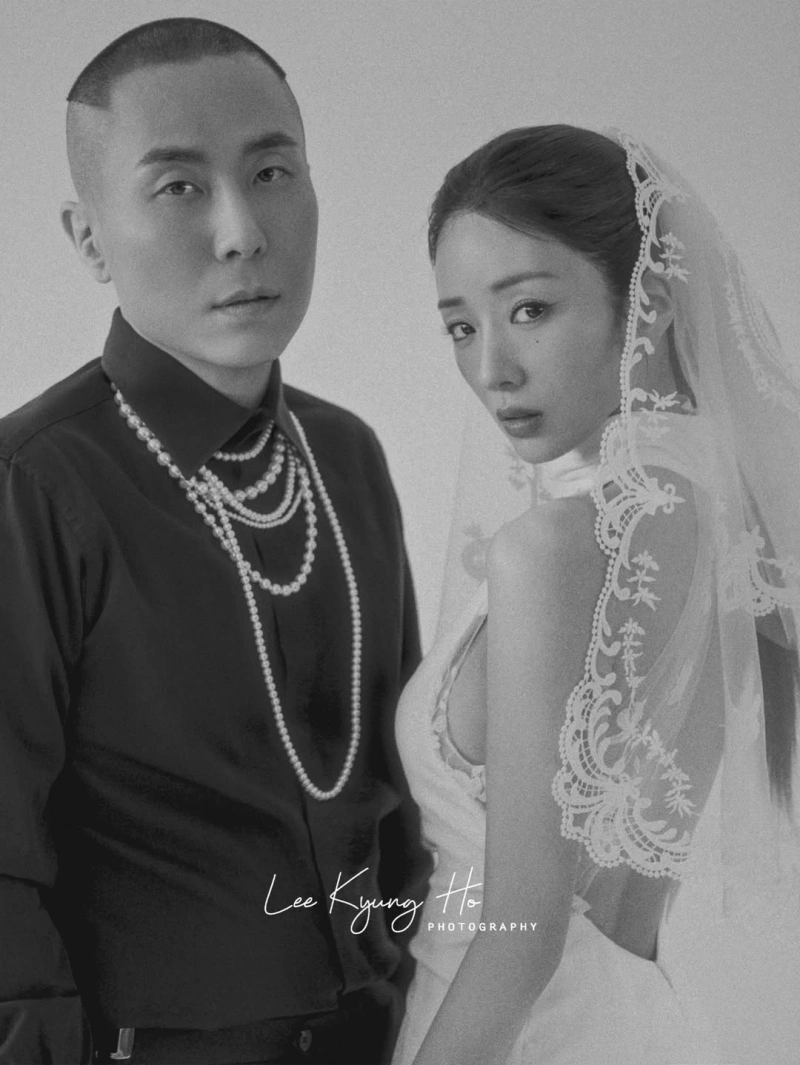 ユン·ボミ＆ラド、9年愛を実らせ結婚