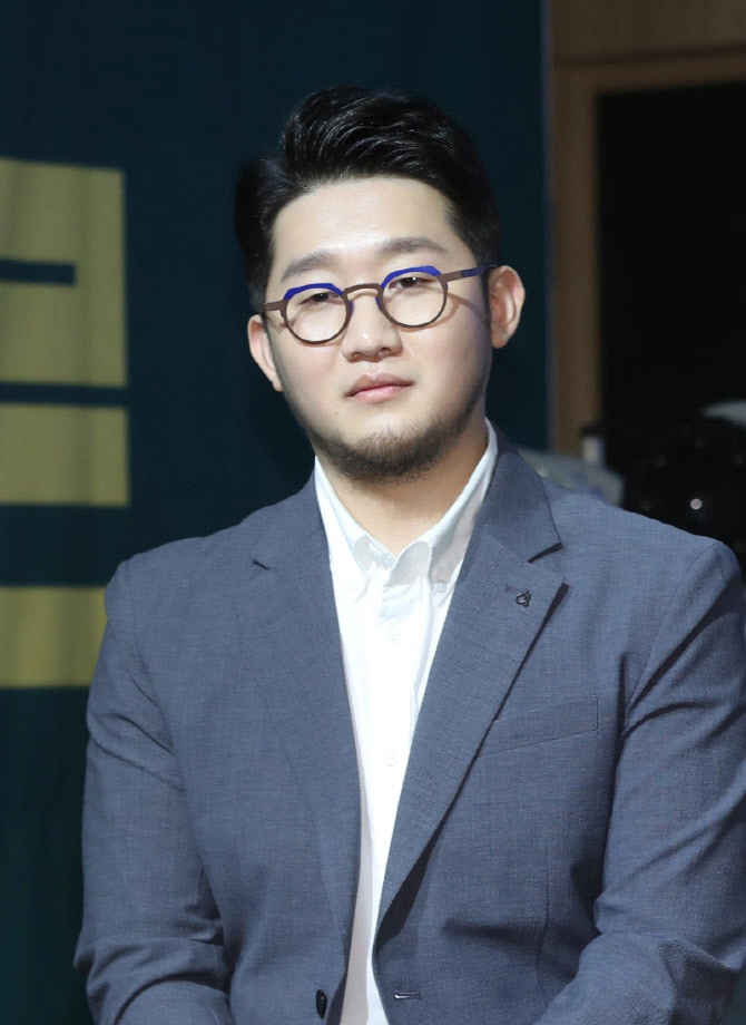 어반자카파 박용인 징역 1년 구형