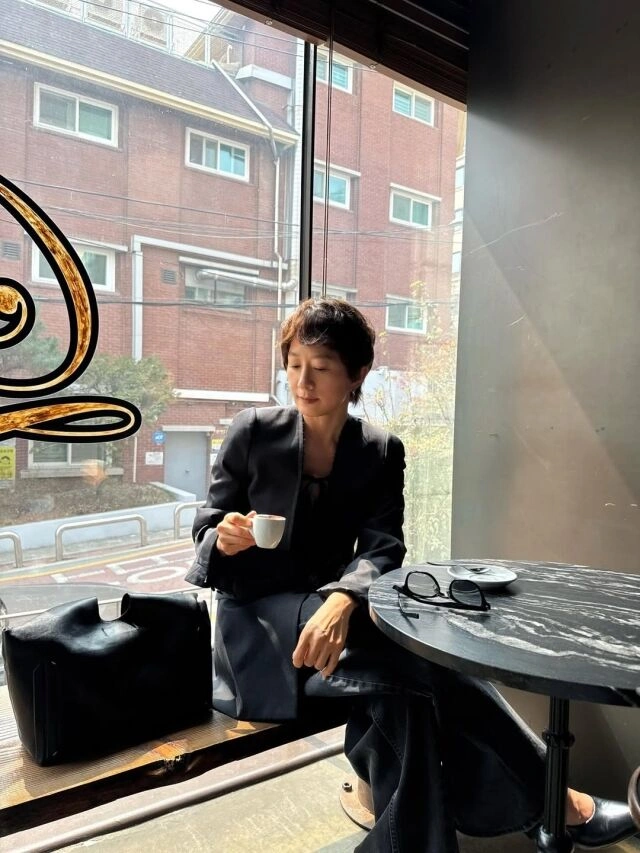 김희애 58세 파격 숏컷 변신