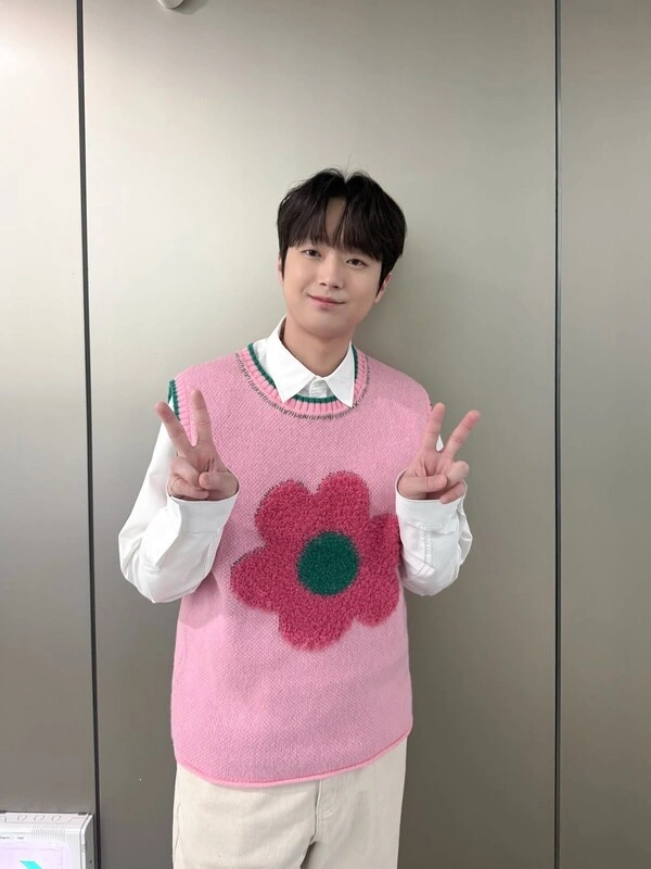 Lee Chan-won Funds Childhood Cancer Treatment