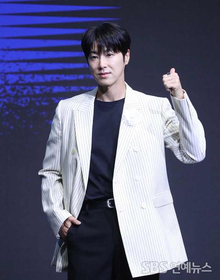 U-Know Yunho Holds First Solo Concert
