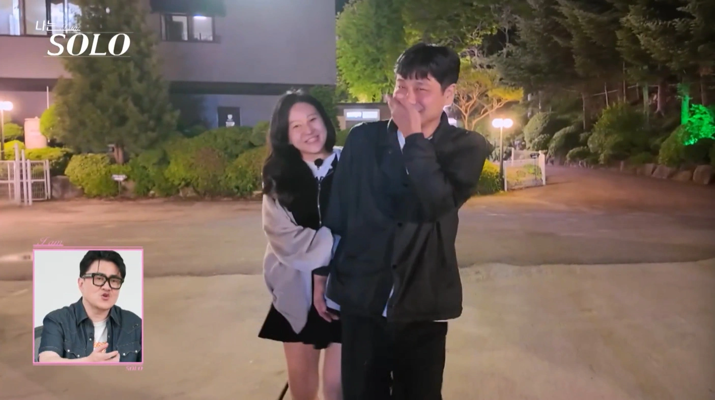 Youngsoo & Oksoon's Bold PDA Sparks Buzz