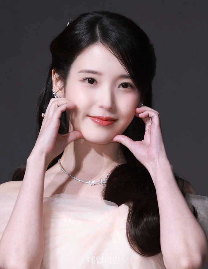 アイユー＆ピョン・ウソク、再会キスにファン歓喜！韓国ドラマ共演