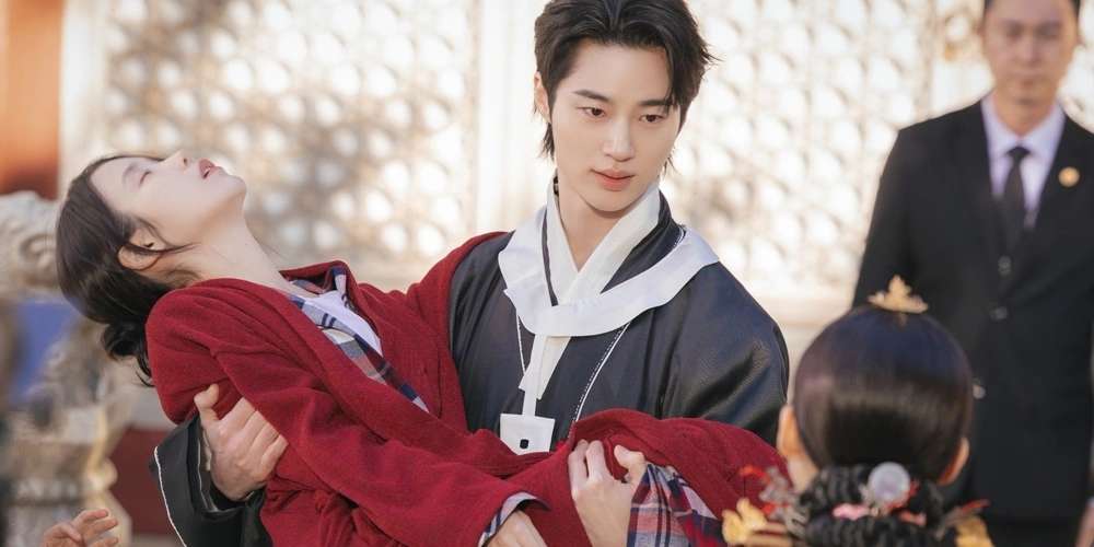 Byeon Woo-seok vs. Gong Seung-yeon: Royal Feud Heats Up