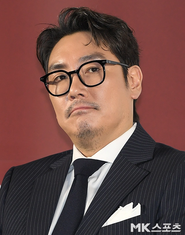 조진웅, 은퇴 후 행방 묘연