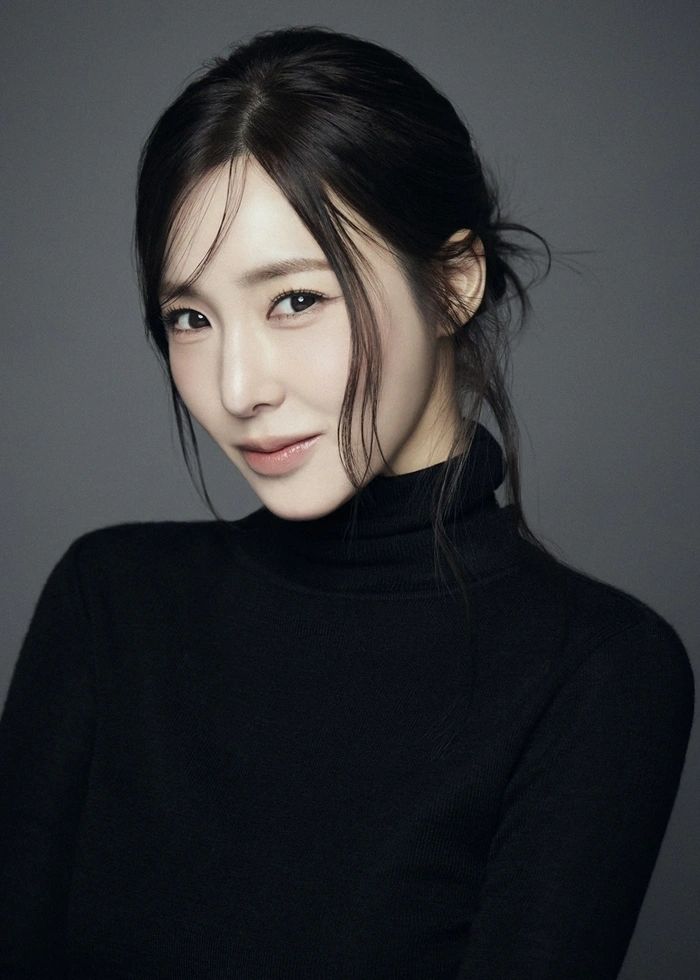 Tiffany Young Stars in Musical, Drops 10th Anniversary Song