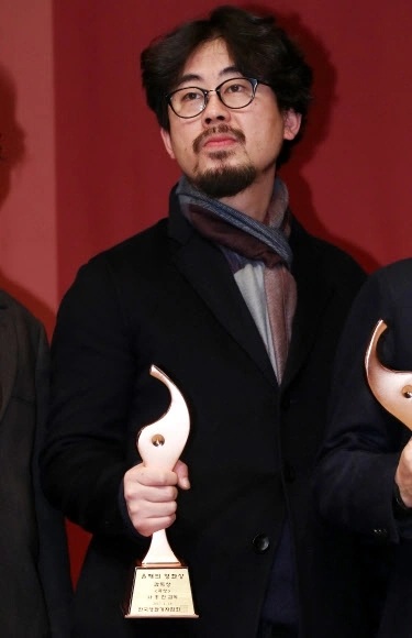 Hwang Jung Min, Jo In Sung Head to Cannes Film Festival Competition