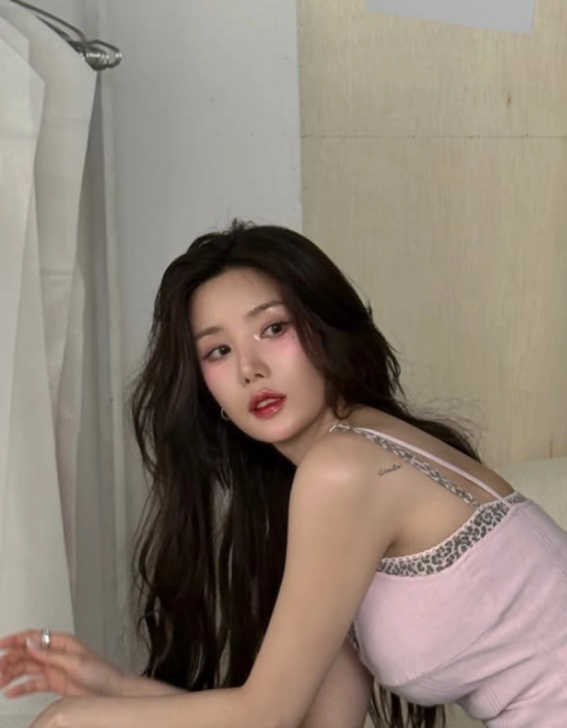 권은비, 워터밤 여신 비주얼