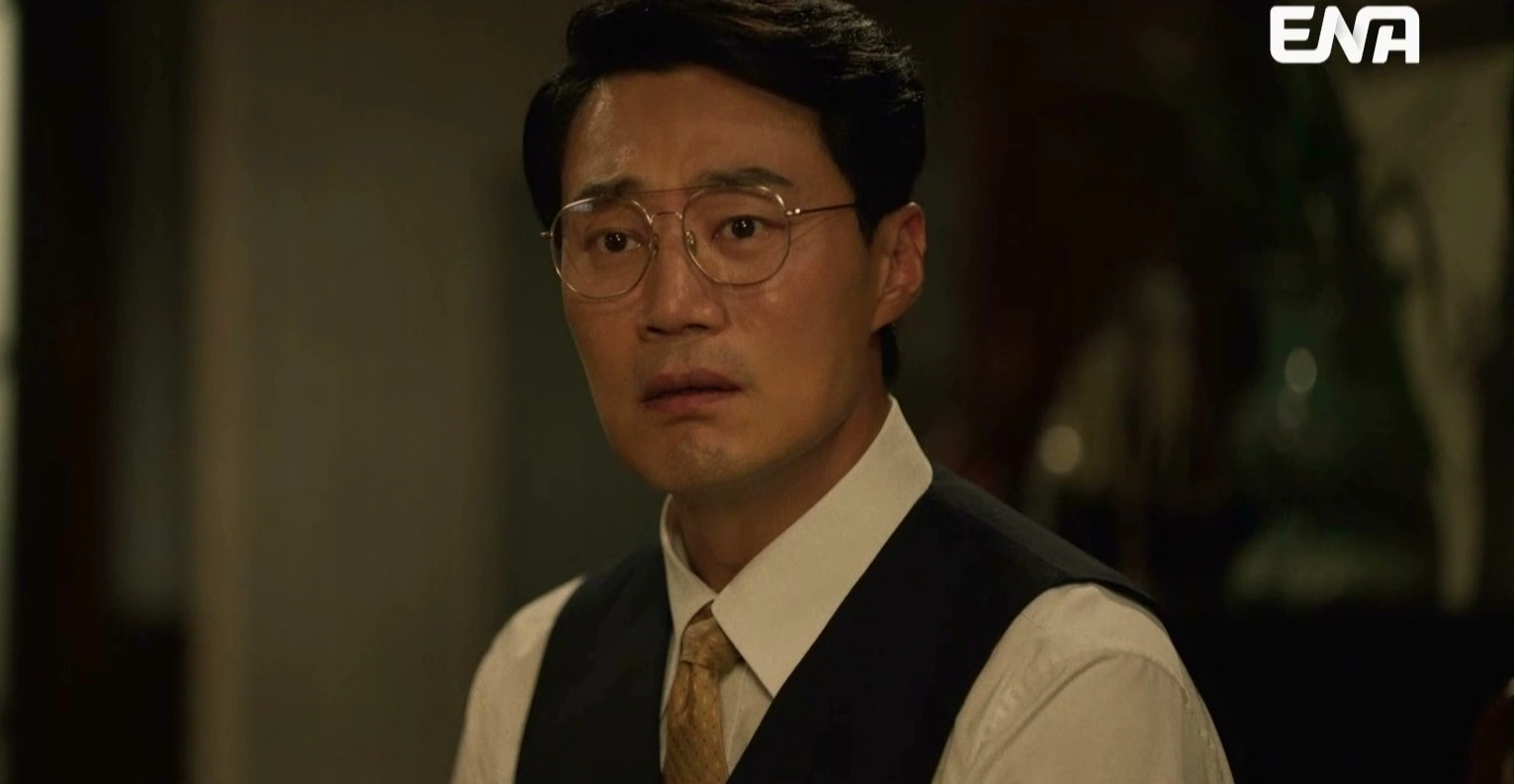 Scarecrow Cha Siyeong Buries Kang Taeju Alive