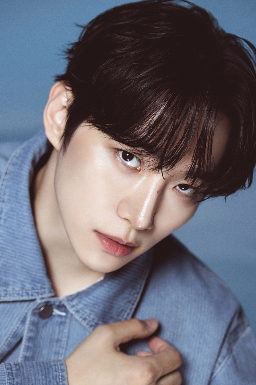 2PM's Junho Becomes Global Ad Sensation